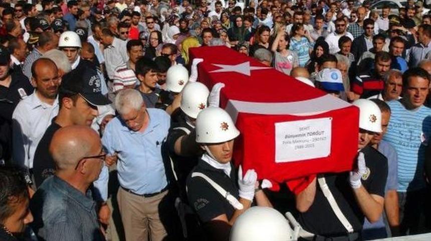 Siirt'te &Ccedil;atışma: 1 Polis Şehit (3)