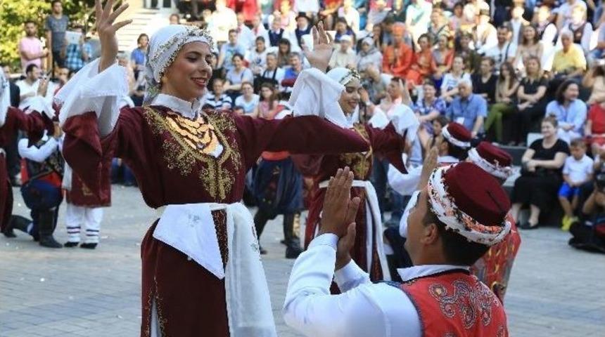 Altın Karag&ouml;z 5 Kıtayı Bursa&rsquo;da Topluyor