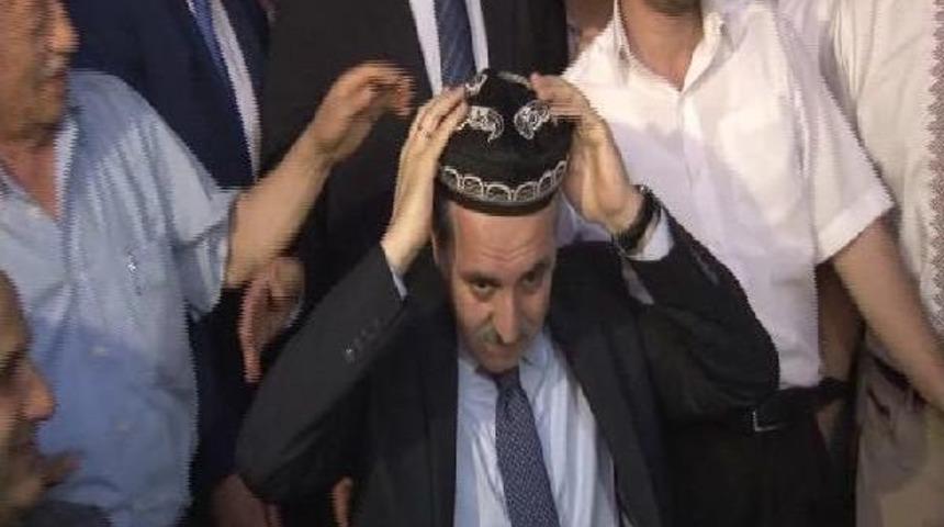 Kurtulmuş: (&Ccedil;in'deki Olaylar) Bm'yi, Insan Hakları Kuruluşlarını Vazifelerini Icra Etmeye &Ccedil;ağırıyorum