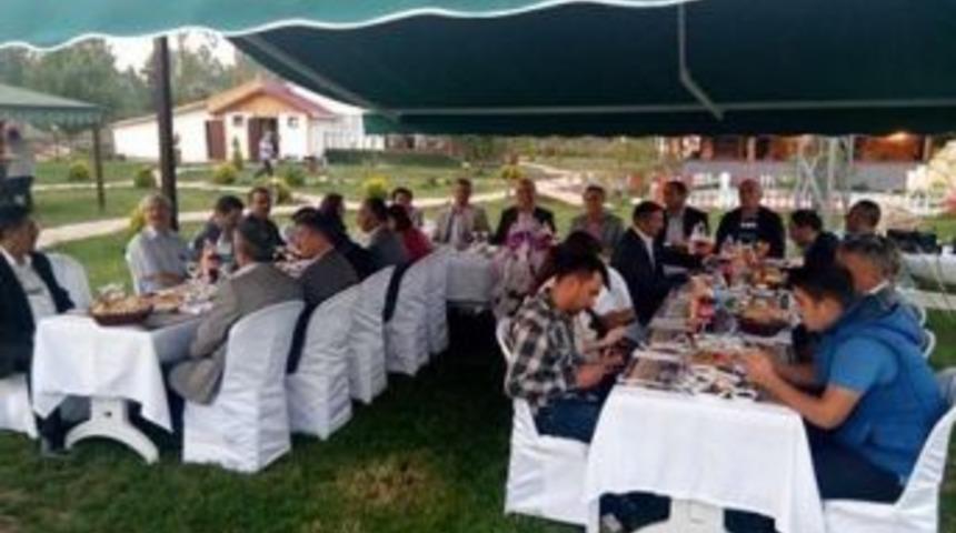 Daday Muhtarlar Derneği&rsquo;nden Kaymakam Zafer Sağ&rsquo;a Son İftar Programı