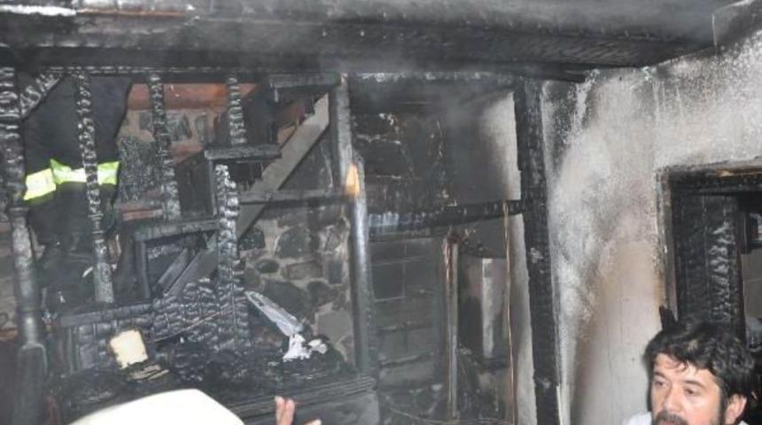 Tarihi Aşevinde Yangın