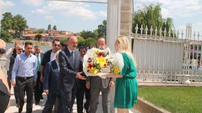 Bakan M&uuml;ezzinoğlu&rsquo;ndan Başkan G&uuml;rkan&rsquo;a Ziyaret