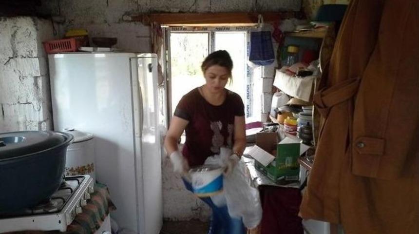 Arpa&ccedil;ay Kaymakamlığı Yaşlıları Unutmadı