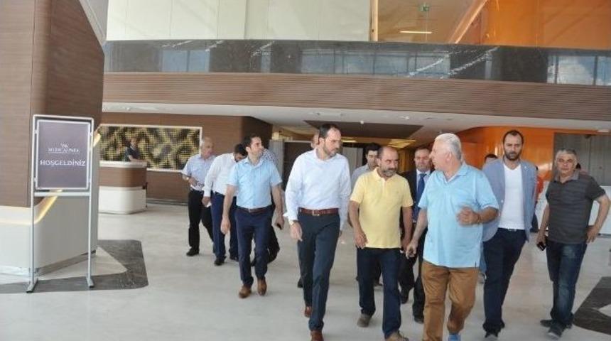 Başkan Ayaz, Symbol Avm&rsquo;yi Gezdi