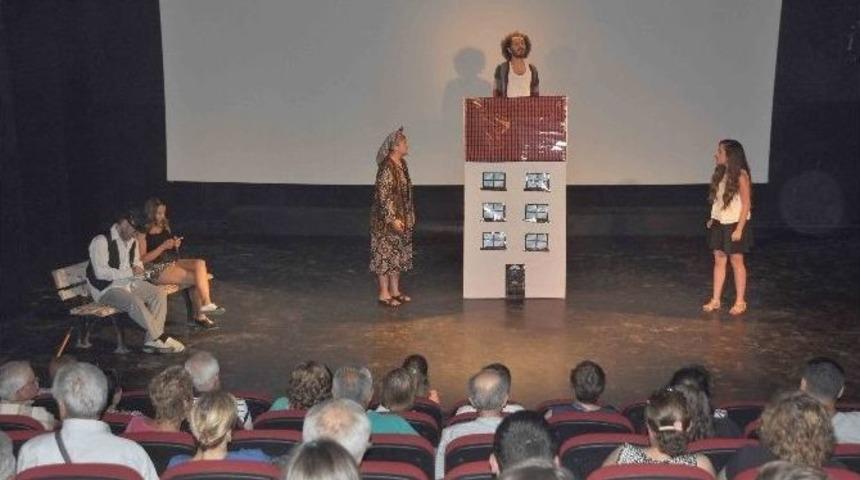 Kuşadası&rsquo;nda Aziz Nesin&rsquo;i Anma Etkinliği