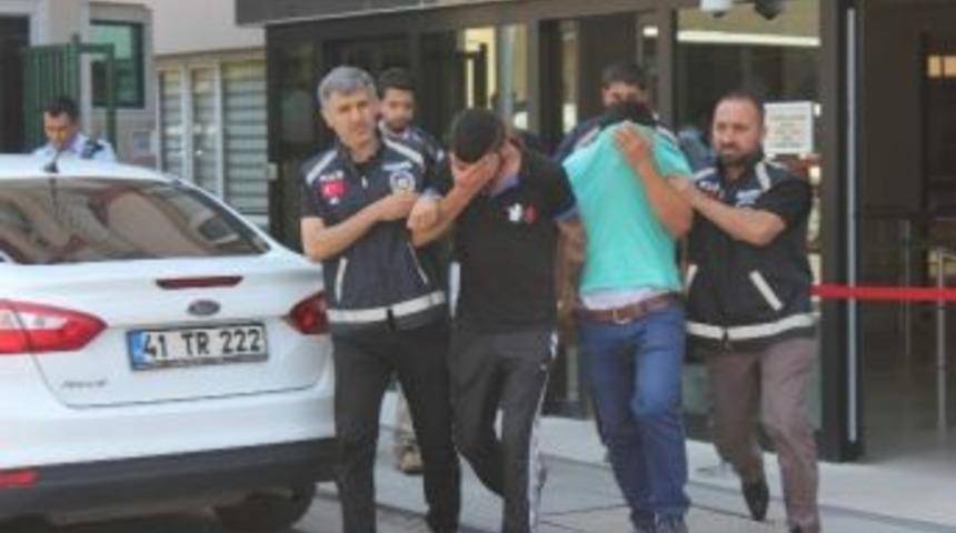 70 Bin Lira &Ccedil;alan Hırsızlar Gebze&rsquo;de Yakalandı