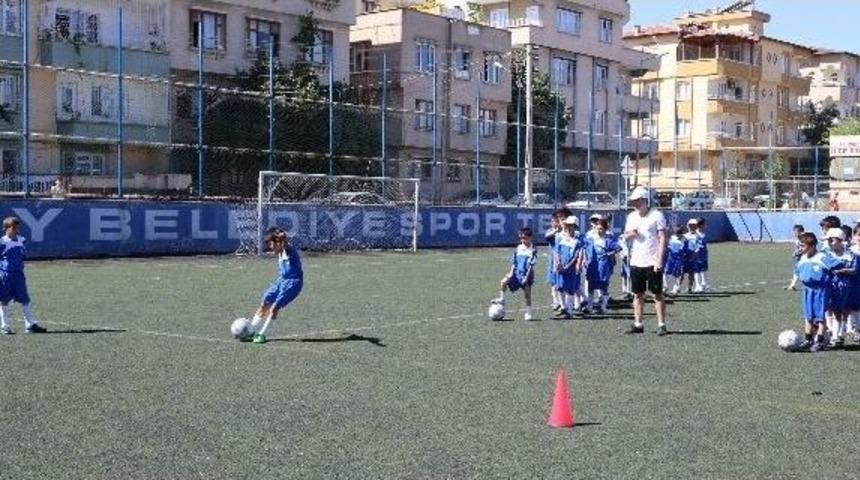 Geleceğin Sporcuları Şahinbey&rsquo;de Eğitiliyor
