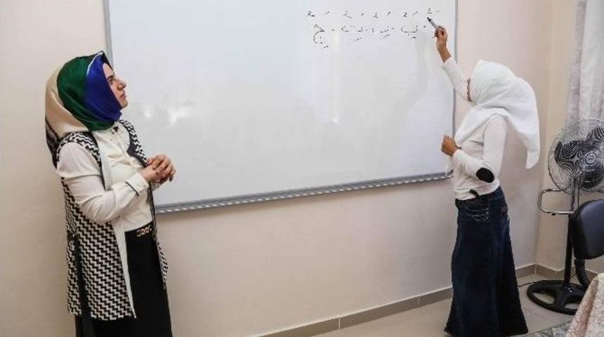 Şehitkamil Sosyal Tesislerinde Kur&rsquo;an-ı Kerim Eğitimi Devam Ediyor