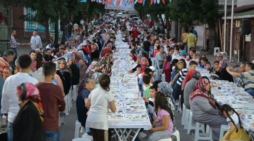 K&ouml;rfez Belediyesi Mahalle İftarları Devam Ediyor