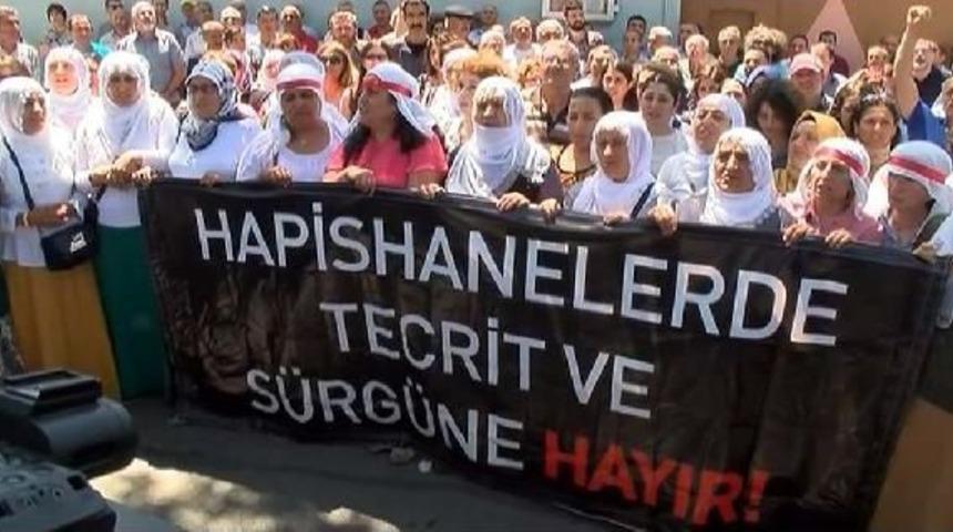 Bakırk&ouml;y Cezaevi &Ouml;n&uuml;nde Nakil Protestosu