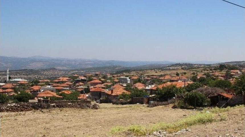 Bademli K&ouml;y&uuml; Sakinleri Can G&uuml;venliklerinin Olmadığını S&ouml;yledi