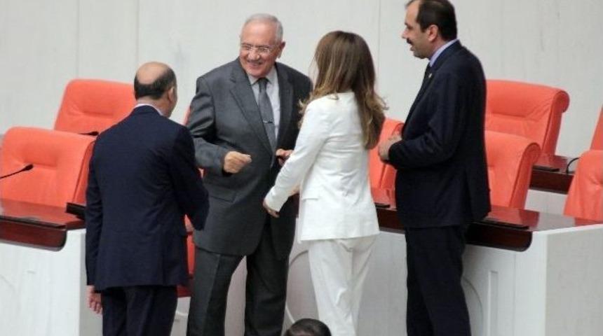 Milli Savunma Bakanı Vecdi G&ouml;n&uuml;l Yemin Etti