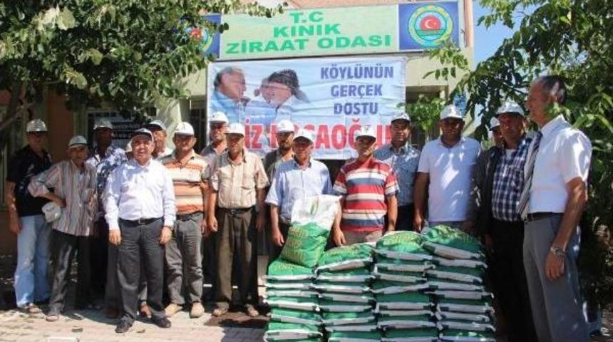 Kınıklı &Ccedil;ift&ccedil;iye B&uuml;y&uuml;kşehir'den &Uuml;cretsiz Tohum