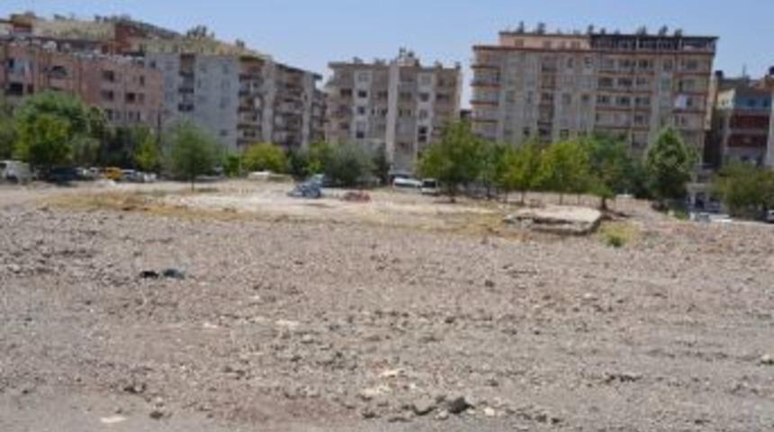 Eski Devlet Hastanesi Yerinin Akıbeti Merak Ediliyor