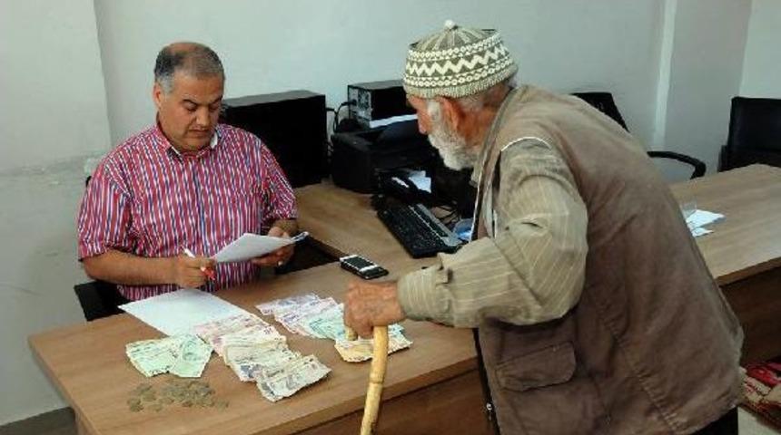 Dilencinin &Uuml;zerinden 5 Bin 249 Tl &Ccedil;ıktı