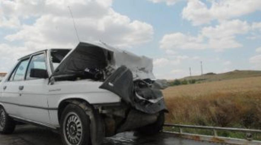 Kırıkkale&rsquo;de Trafik Kazası: 1 &Ouml;l&uuml;, 1 Yaralı