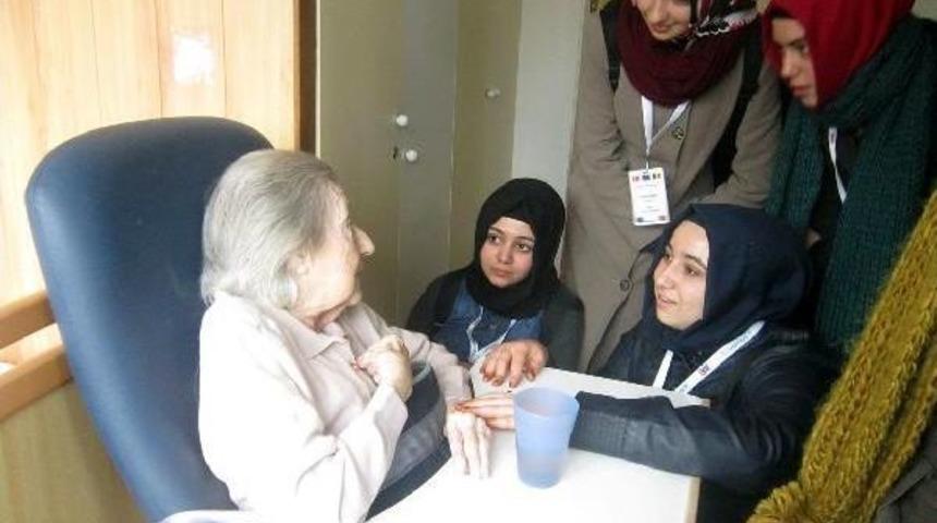 İmam-Hatipli Öğrenciler, Avrupa’Da Staj Yaptı