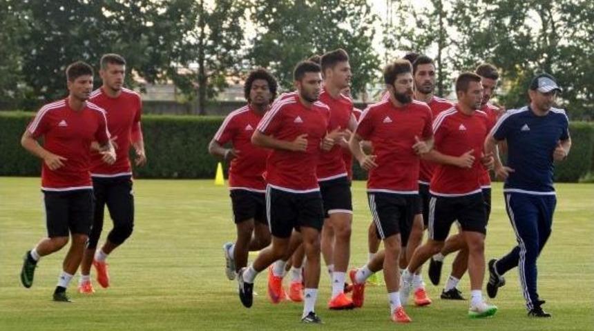 Kayserispor'a Transfer I&ccedil;in Menajer Akını