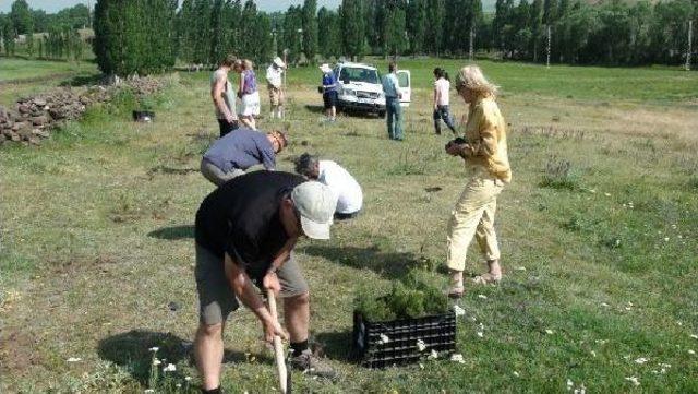 Atalarının Izlerini, 116 Yıl Sonra Kars'ta Aradılar