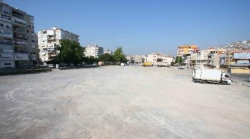 Bayraklı&rsquo;daki &Ccedil;ay Mahallesine Yeni Pazar Yeri