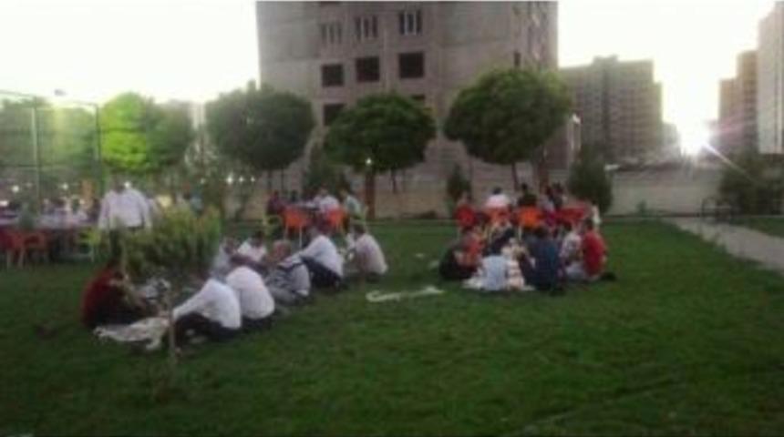 Sanayi Sitesi Esnafı İftarda Buluştu