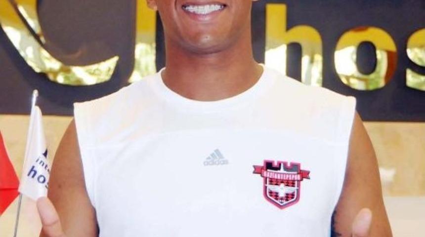 Gaziantep'in Transferi Brezilyalı Abuda: Başarı I&ccedil;in Geldim