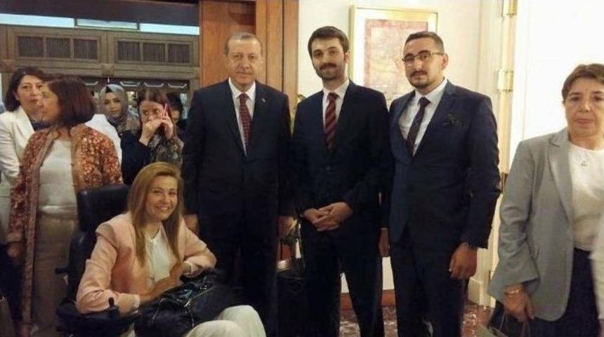 Cumhurbaşkanı Erdoğan&rsquo;dan Engelli Milletvekiline &Ouml;zel İlgi