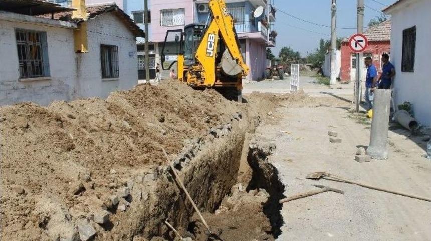 S&ouml;ke&rsquo;de Aski&rsquo;nin Kanalizasyon &Ccedil;alışmasında G&ouml;&ccedil;&uuml;k: 2 İş&ccedil;i Yaralandı