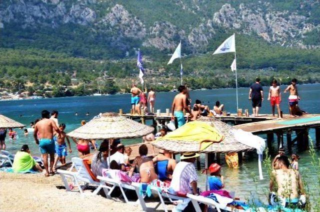 Cennet Koyda Taşıma Suyla Turizm Bitiyor