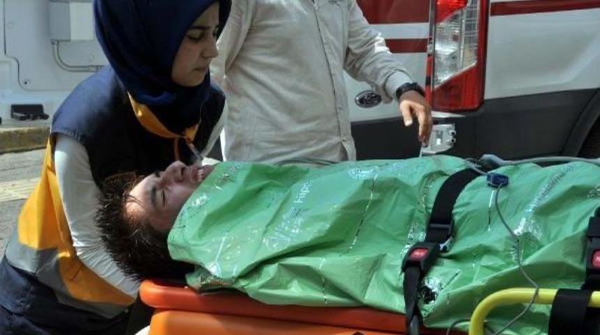 Denizde Boğulma Tehlikesi Ge&ccedil;iren Gen&ccedil; Kurtarıldı