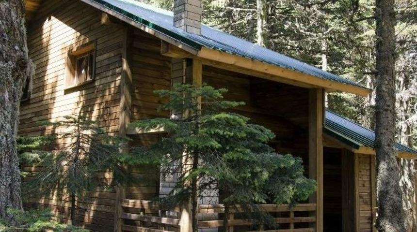 Uludağ&rsquo;a Yapılan Orman K&ouml;şkleri Ziyaret&ccedil;ilerini Bekliyor