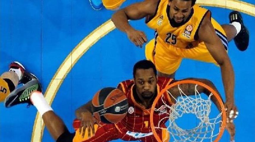 Pınar Karşıyaka 2 Yıldızla Anlaştı