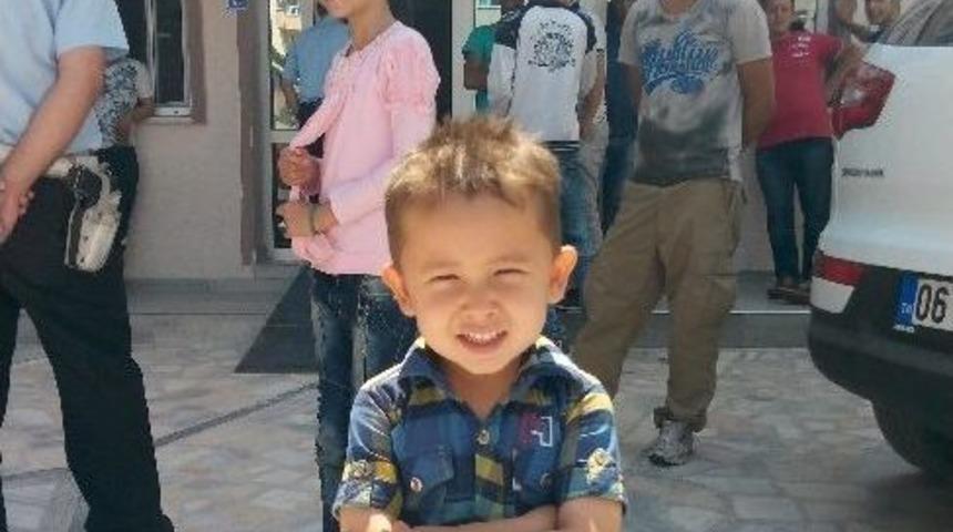 &Ccedil;anakkale&rsquo;de 66 Ka&ccedil;ak G&ouml;&ccedil;men Yakalandı