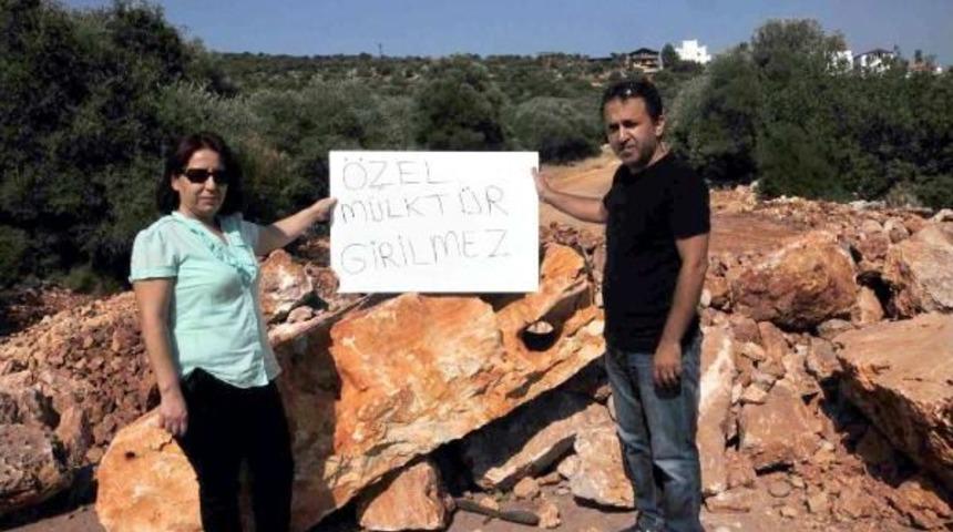 Kamulaştırma Bedeli &Ouml;denmeyince Yolu Kayayla Kapattı