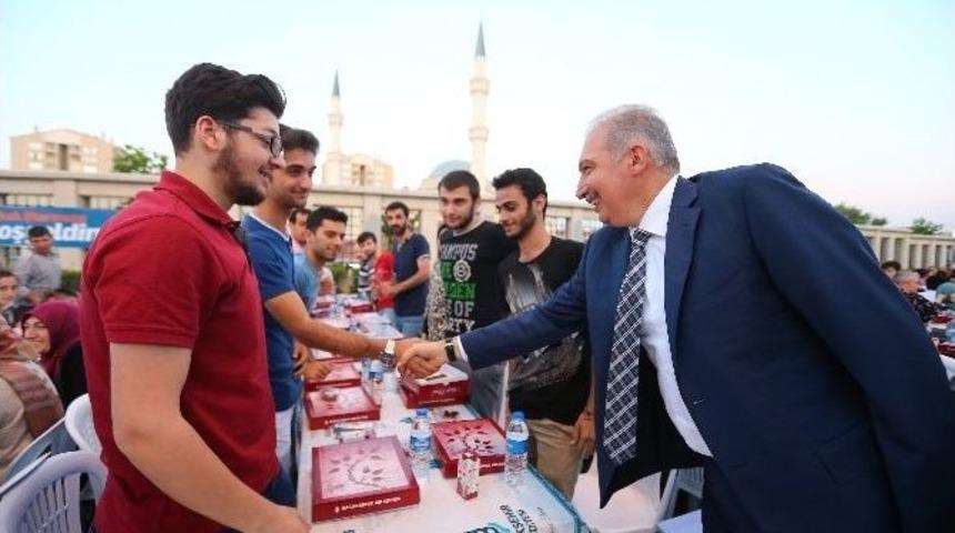 19 Bin Kayaşehirli Aynı Sofrada Buluştu