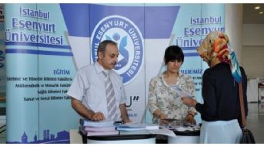 Esenyurt &Uuml;niversitesi&rsquo;nden &Ouml;ğrencilere Rehberlik Desteği