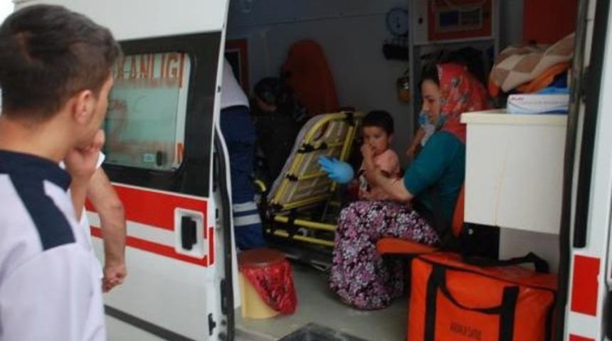 &Ccedil;orum'da Kaza: 3'&uuml; &Ccedil;ocuk 5 Yaralı
