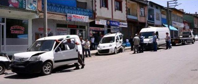 Erzurum'da Zincirleme Kazada