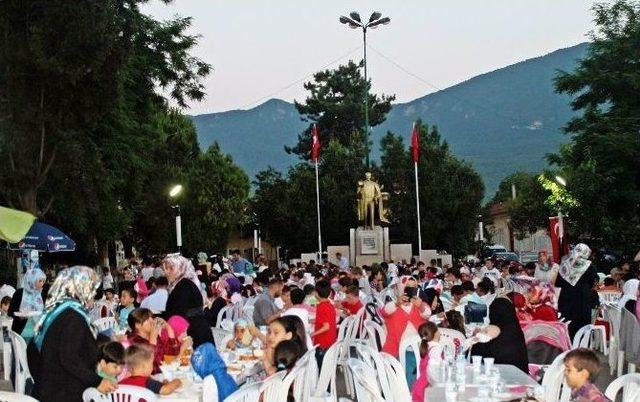 Cide Müftülüğü’nden Çocuklara İftar