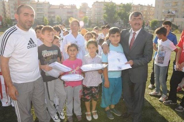 Niğde Belediyesi Yaz Spor Okulu Açıldı