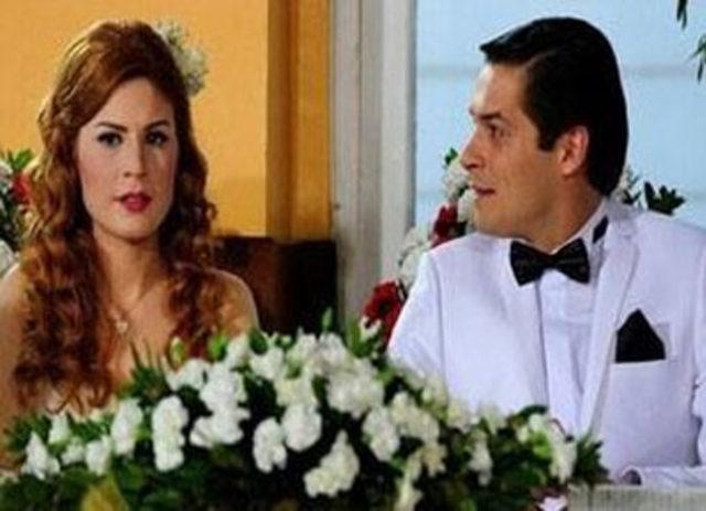 DİZİDE AYTEN İN KALBİ KIRIK AMA... 23