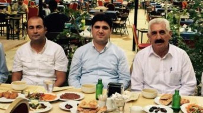 Hizmet- İş &Uuml;yelerine İftar Yemeği Verdi