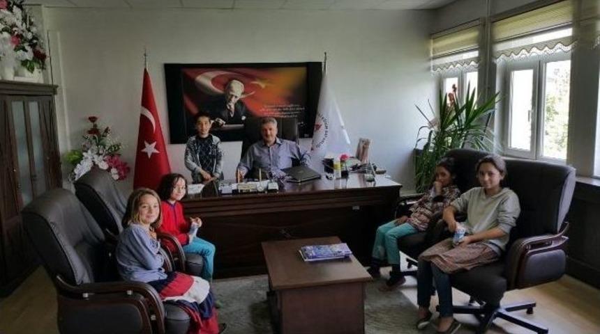 (&ouml;zel Haber) - Muş&rsquo;ta 4 K&uuml;&ccedil;&uuml;k Kız Kardeş Vali&rsquo;den Yol İstedi