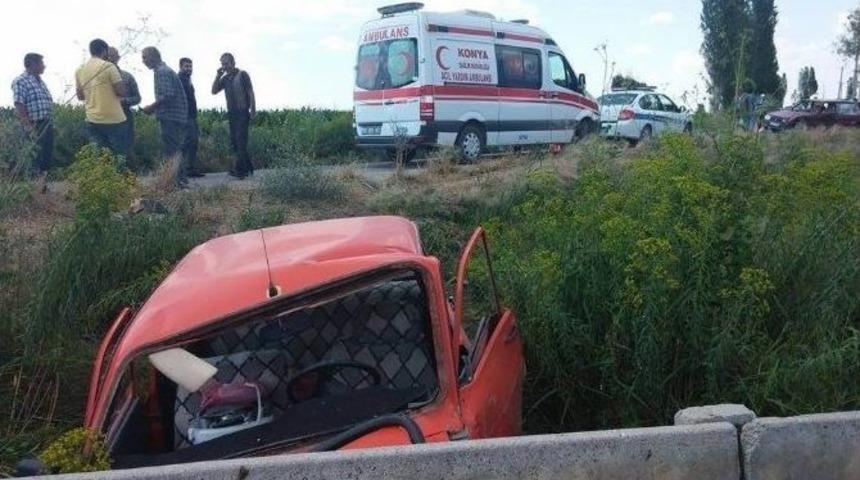 Ereğli&rsquo;de Otomobiller &Ccedil;arpıştı: 2 Yaralı