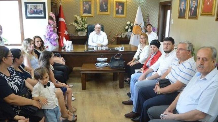 Ak Parti Şehzadeler İl&ccedil;e Teşkilatı&rsquo;na 200 Kişilik Katılım