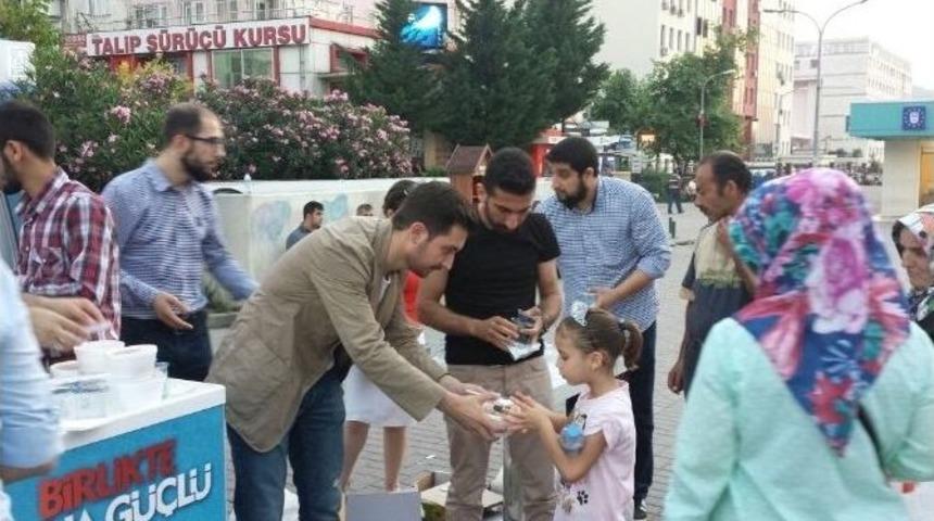 Ak Parti Osmangazi Gen&ccedil;lik Kollarından &rsquo; İftara Beş Kala &rsquo; Projesi