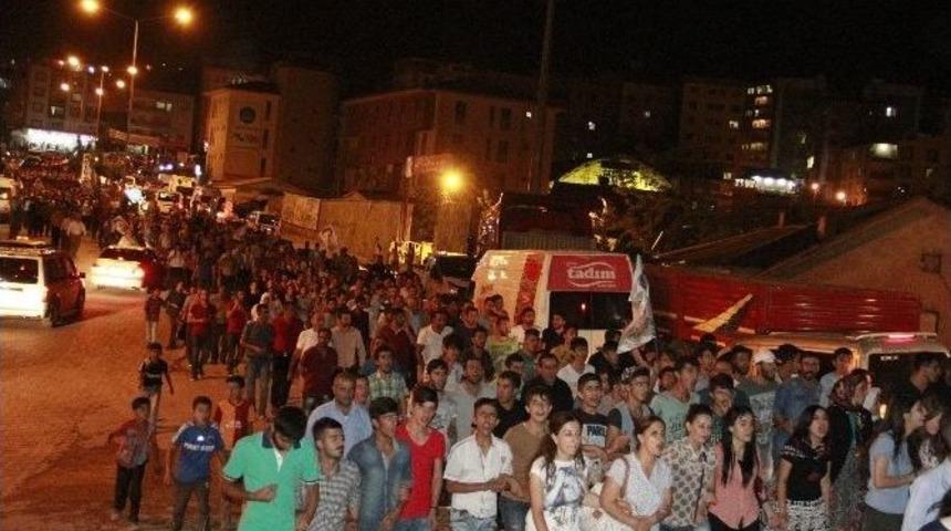 Hakkari&rsquo;de &Ouml;calan&rsquo;a &Ouml;zg&uuml;rl&uuml;k Y&uuml;r&uuml;y&uuml;ş&uuml; D&uuml;zenlendi