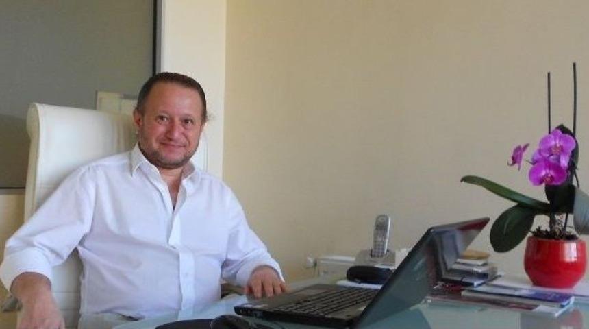 Dr. Bay&ccedil;ın: &ldquo;estetik Kaş Kaldırma Ameliyatı İle Bakışlarınızı Gen&ccedil;leştirin&rdquo;