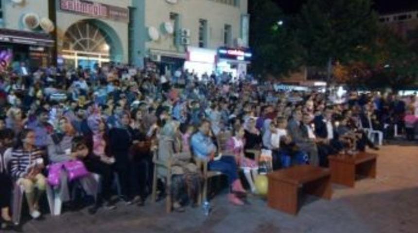 Şehir Tiyatrolarına Tam Destek