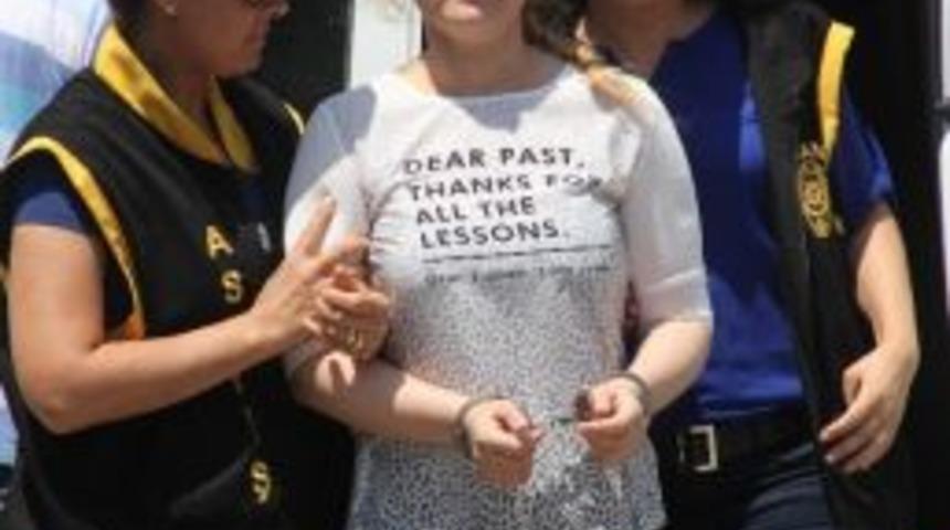 Eşini &Ouml;ld&uuml;ren Kadın Tutuklandı